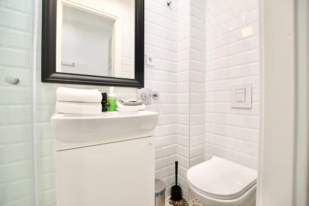 Standard Apartment By Hi5-St. King Mini Studio Budapest Ngoại thất bức ảnh
